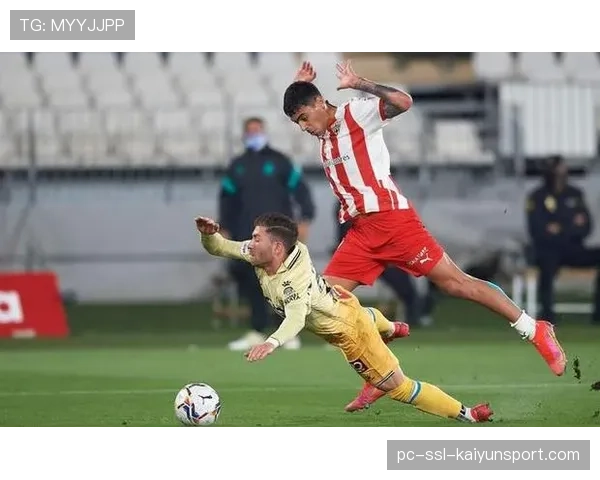 战术复盘：阿尔梅里亚如何通过限制肋部接球，逼平马德里竞技